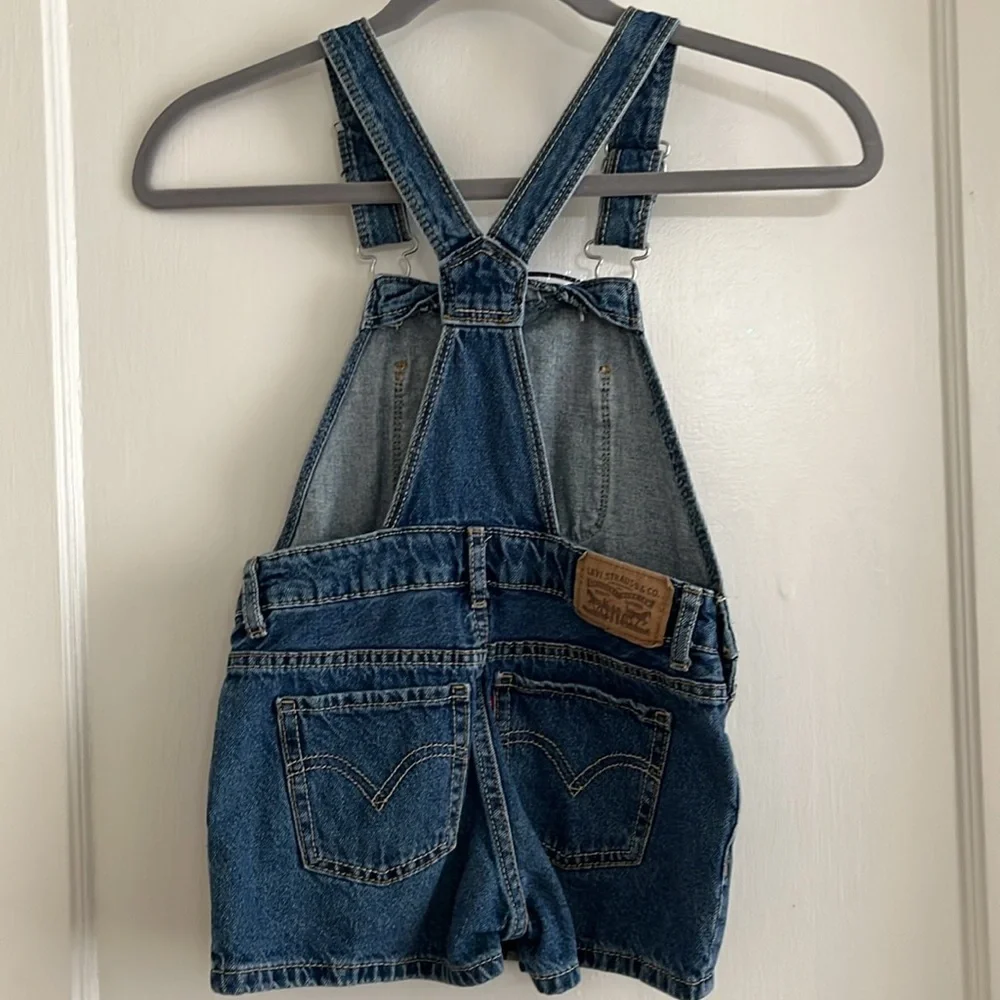 Levis levi’s size